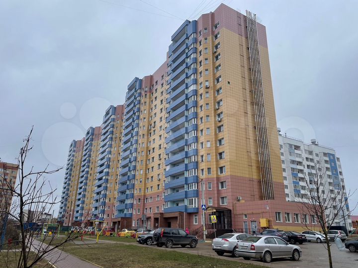 2-к. квартира, 58 м², 2/17 эт.