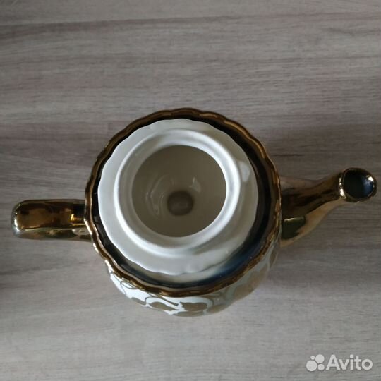 Заварочный чайник + 6 блюдец