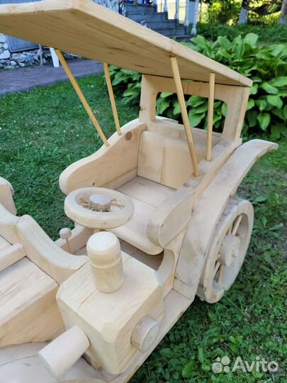 Ретро автомобиль из дерева 70 см высота