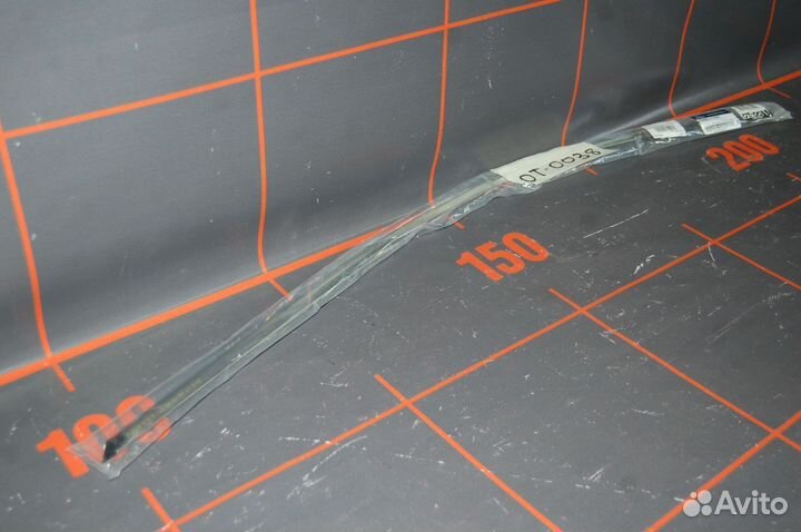 Молдинг двери передней правой - Hyundai Santa Fe