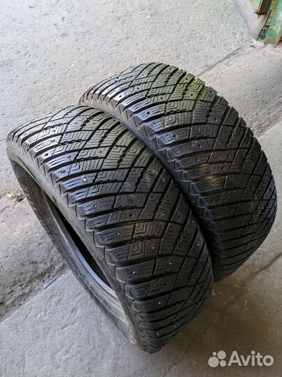 Goodyear UltraGrip Ice Arctic SUV 245/65 R17