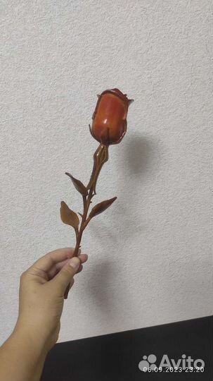 Роза деревянная сувенир