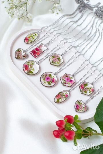 Украшение из эпоксидной смолы