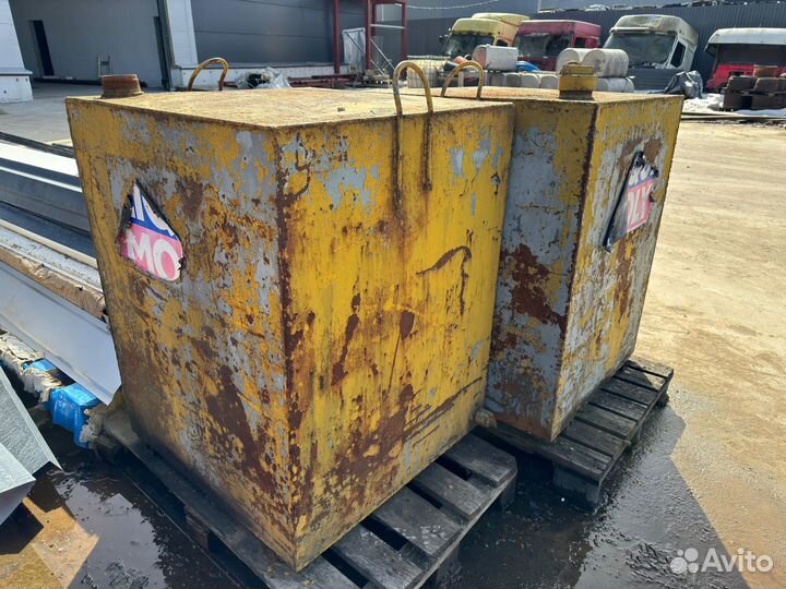 Емкость (бак металлический) под гсм