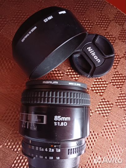 Nikon AF Nikkor 85mm f/1.8D