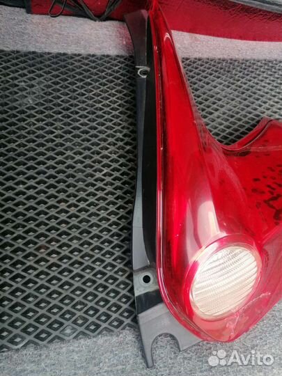 Фонарь задний правый nissan juke