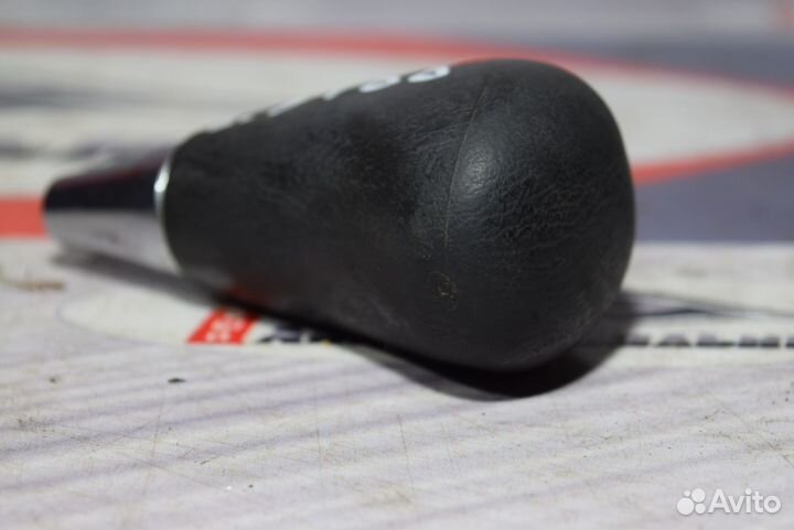 Ручка кпп c Toyota Wish ZNE10G 1ZZ-FE