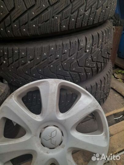 Hankook Winter I'Pike RS2 W429 215/65 R16