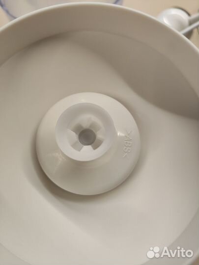 Блендер Redmond требует ремонта