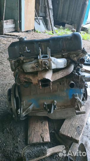 Продам двигатель 2103