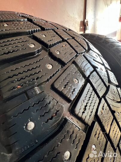 Continental IceContact 2 235/60 R18 107T