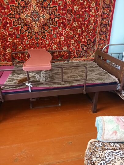 Кровать для лежачих больных бу