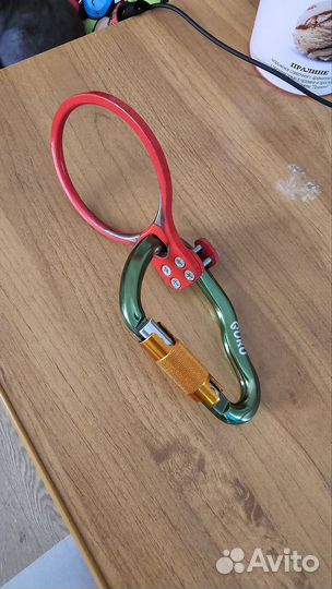 Восьмерка спусковое устройство guru