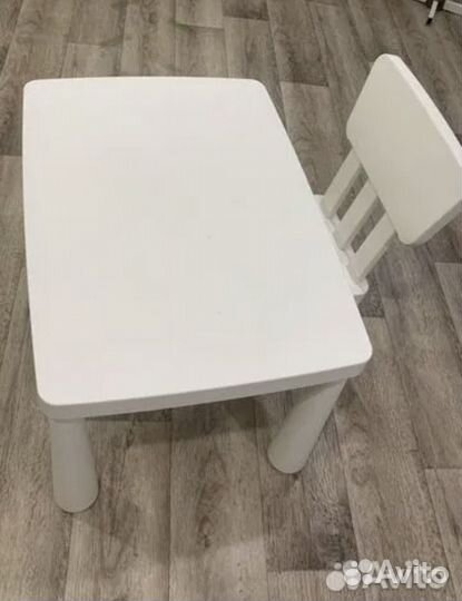 Продаётся детский стол и стул IKEA маммут