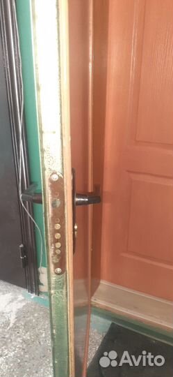 Продаю железную дверь