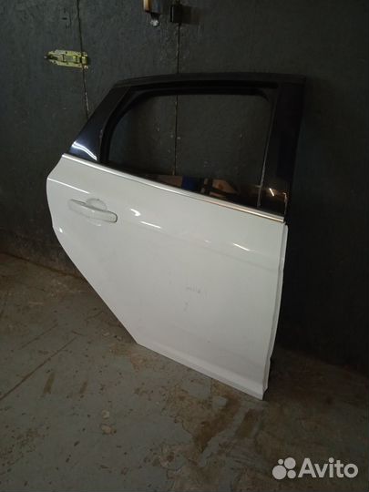 Дверь правая задняя Форд Фокус 3