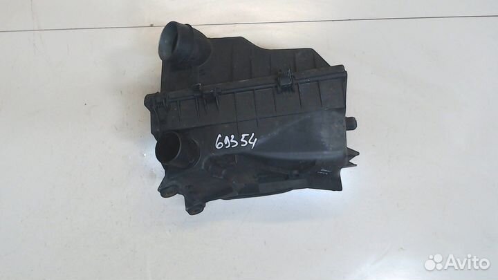 Корпус воздушного фильтра Volkswagen Passat 4, 199