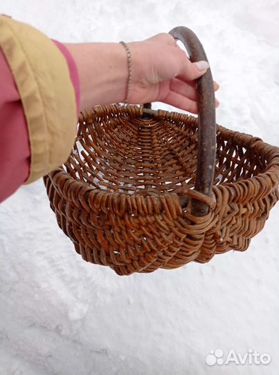 Корзина плетеная