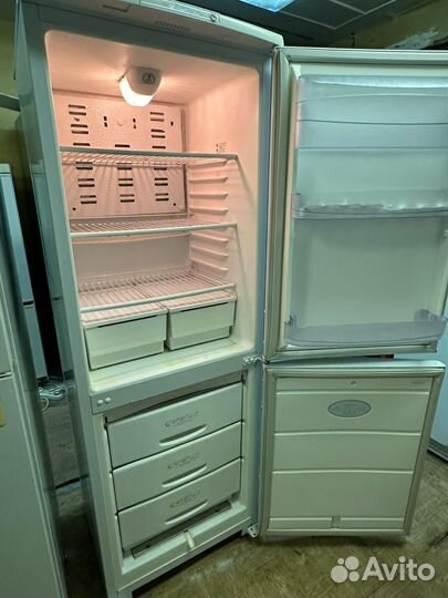 Холодильник Бирюса