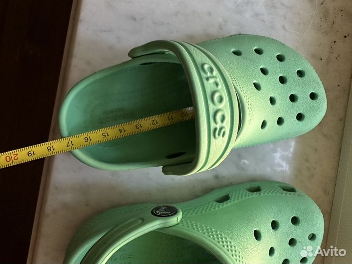 Crocs c 9