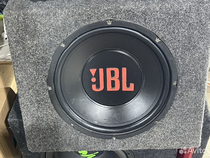 Сабвуфер JBL 12' 1000 ватт с усилителем