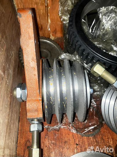 Натяжное устройство 841-1308110