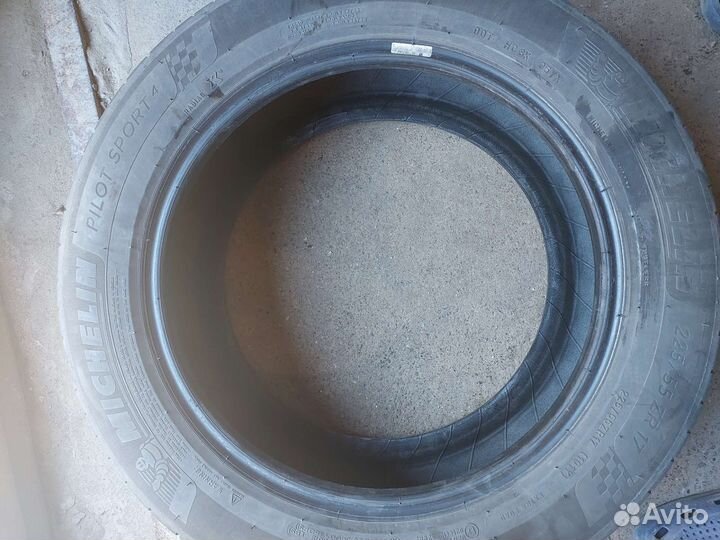 Michelin Pilot Sport 4 22/55 R17