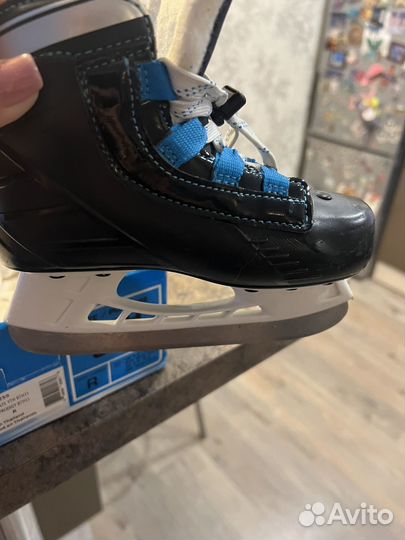 Хоккейные коньки bauer