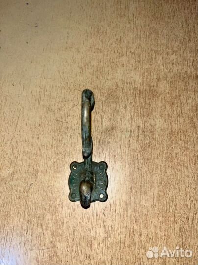 Крючки латунные