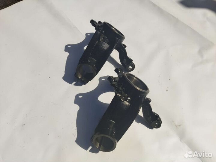 Кулак правый Фольксваген Поло седан Шкода Рапид