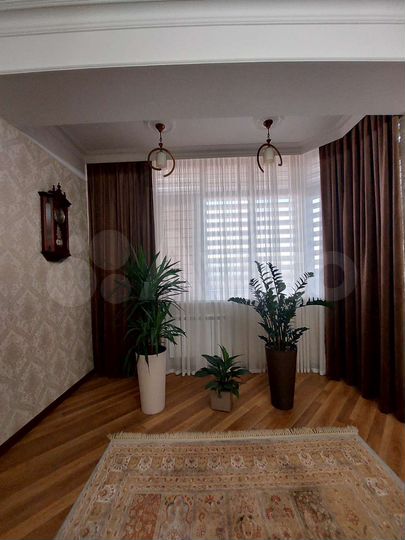2-к. квартира, 85 м², 12/13 эт.