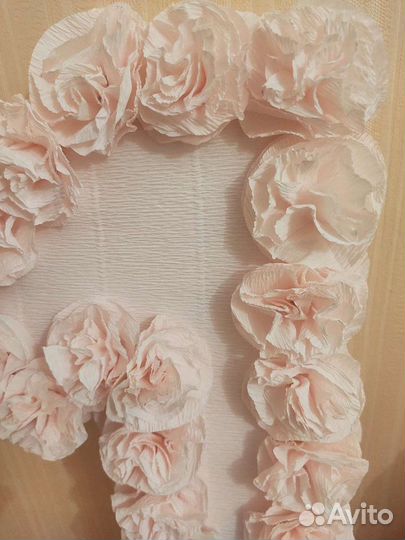 Цифра 1 единичка гофробумага с шарами для фотозоны