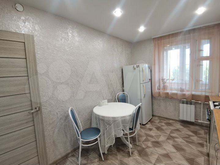 2-к. квартира, 59,3 м², 8/10 эт.