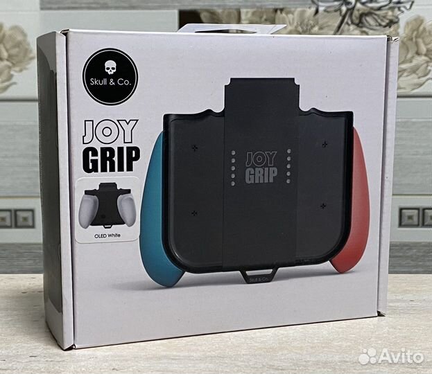 Подзаряжающий Grip для Joy-Con Scull & Co (Новые)