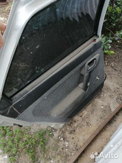 Дверь левая ваз 2110