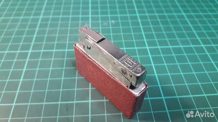 Зажигалка бензиновая