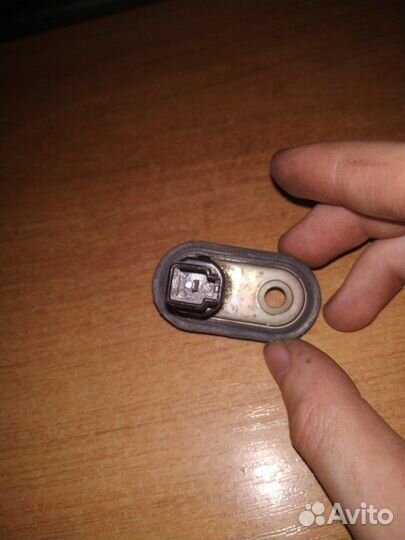 Концевик двери Toyota Prius NHW20 1nzfxe(1.5L)