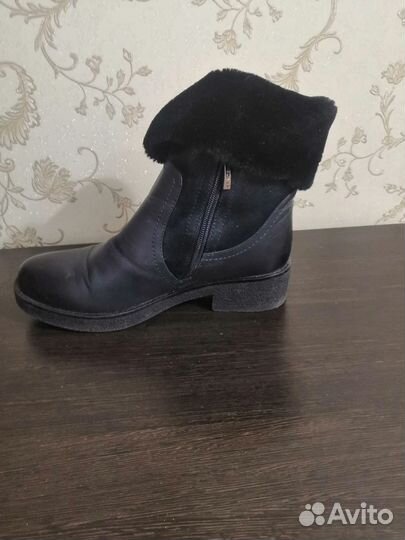 Ботинки женские зимние 38 размера