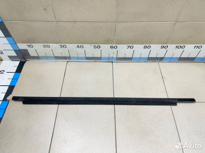 Накладка стекла двери задняя левая Bmw 6-Serie Gt