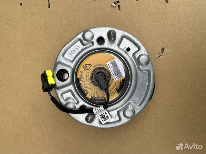 Подушка безопасности BMW