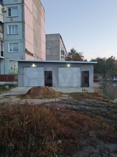 Гараж, > 30 м²