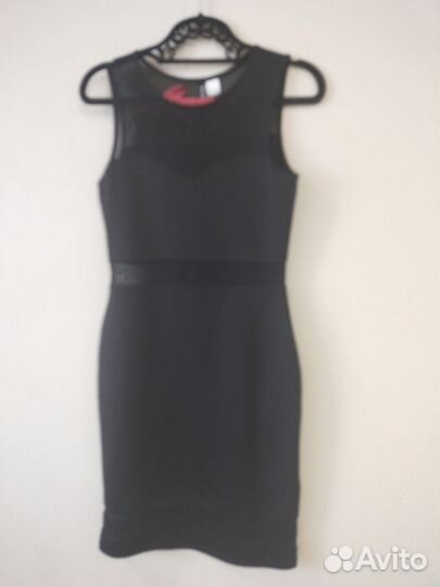 Платье с прозрачными вставками