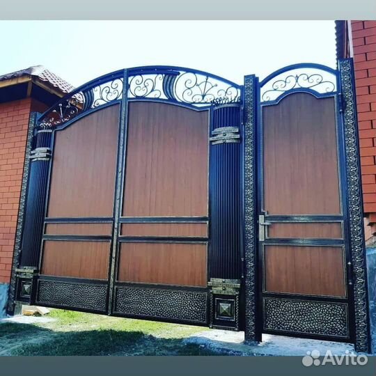 Ворота кованые с ломбиром