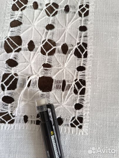 Винтажная скатерть с вышивкой Германия