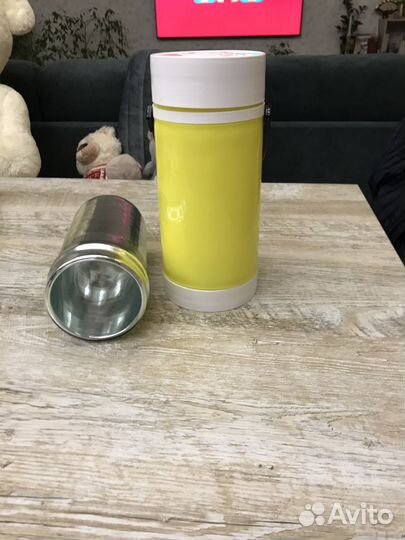 Термос со стеклянной колбой новый 1 литр