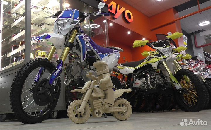 Lego шлем эндуро