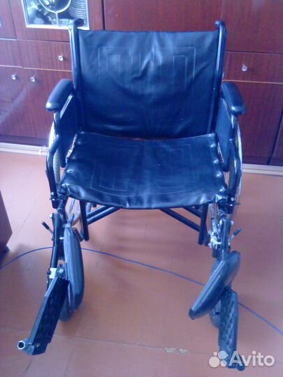 Кресло-коляска инвалидная