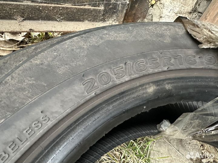 Kumho 722 205/65 R16