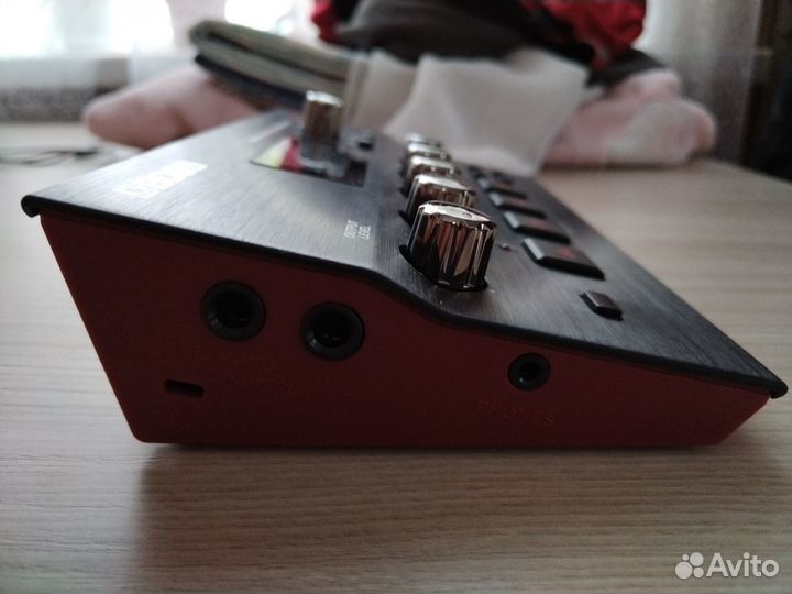 Гитарный процессор Boss GT-001