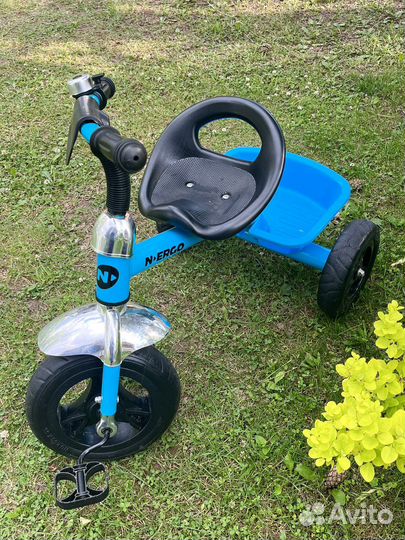 Трехколесный велосипед синий